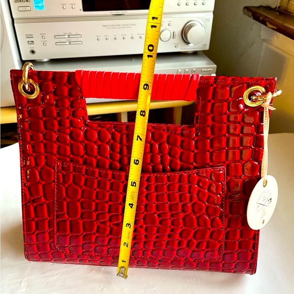 NWT Authentic Matmazel designed 3 pockets red hand /shoulder bag . - Picture 8 of 12